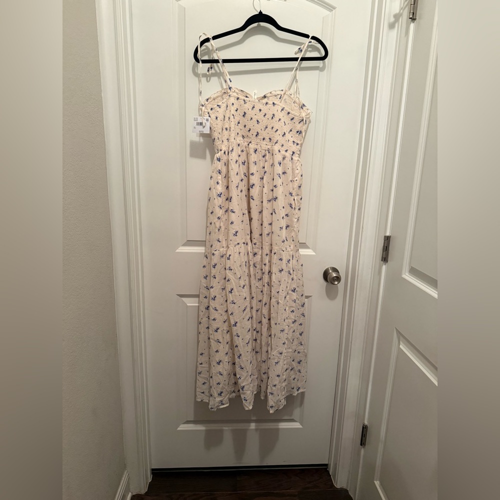 AE American Eagle Smocked bodice midi dress - Picture 6 of 7